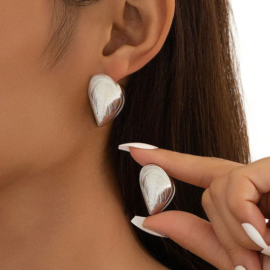 Vintage Metal Shell Stud Earrings with Silver Texture & Geometric Irregular Design