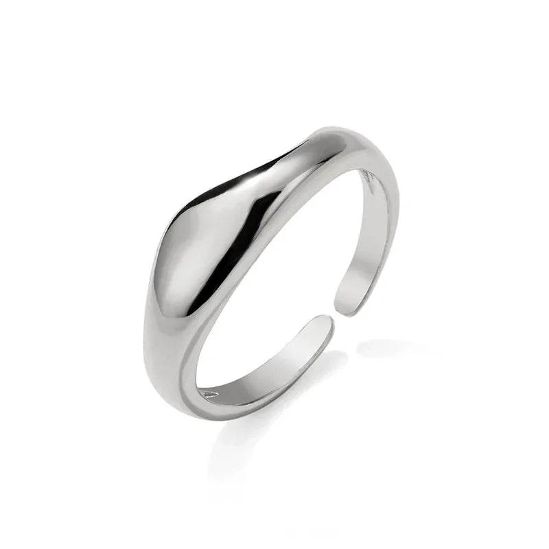 Gold & Silver Irregular Wave Rings with Simple Geometric Design
