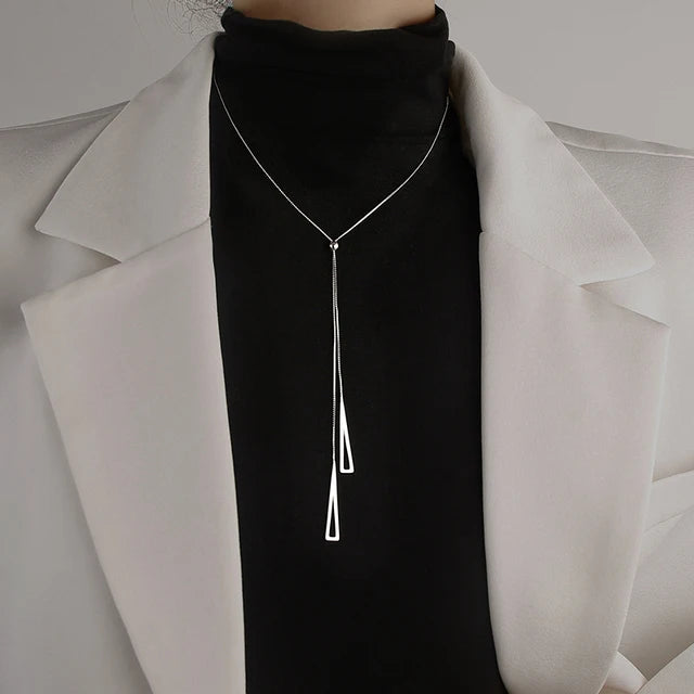 Color-Changing Mood Heart Pendant Necklace with Temperature-Sensitive Stone