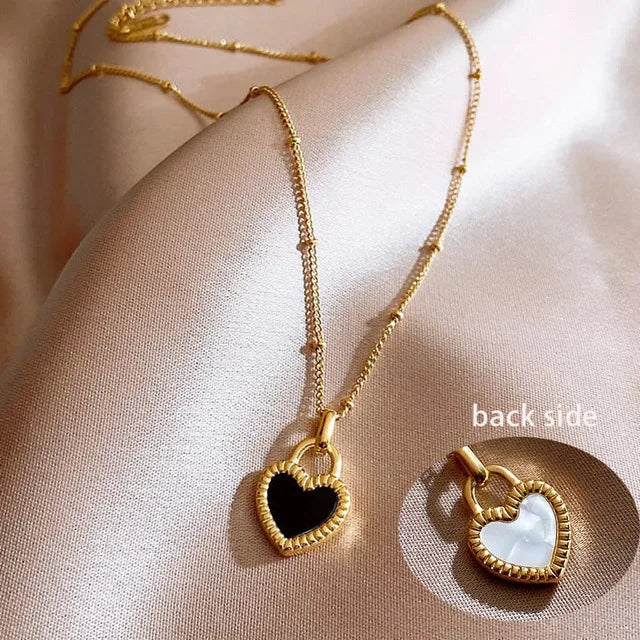Color-Changing Mood Heart Pendant Necklace with Temperature-Sensitive Stone