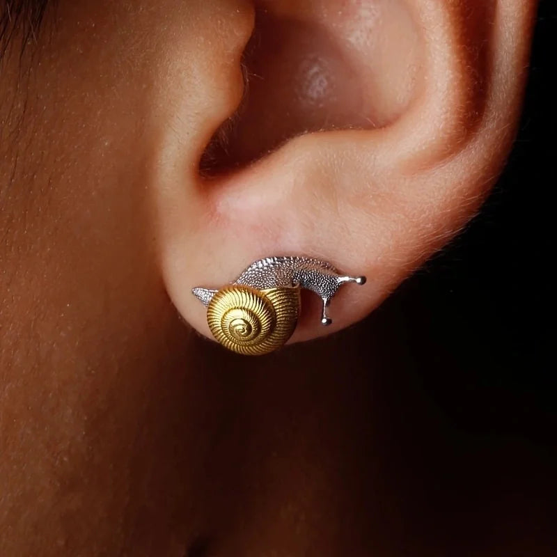 Vintage Metal Shell Stud Earrings with Silver Texture & Geometric Irregular Design